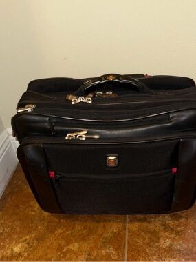 SwissGear Black Laptop Briefcase with Red Accents